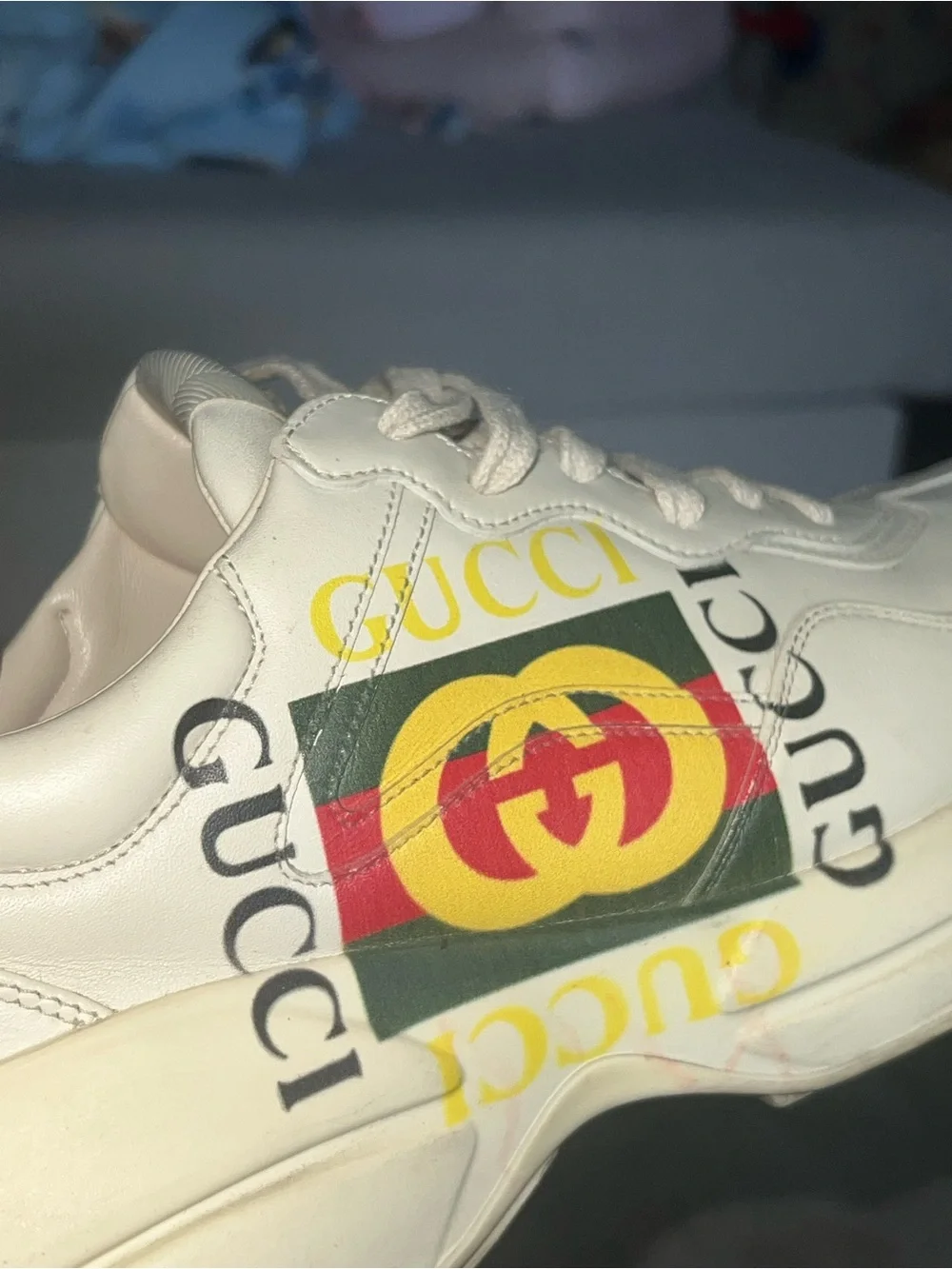 Gucci Cream White Leather Logo Low-Top Sneakers with Yellow & Red Accent